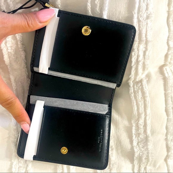 MARC JACOBS PEBBLED LEATHER TRIFOLD WALLET - Picture 4 of 12